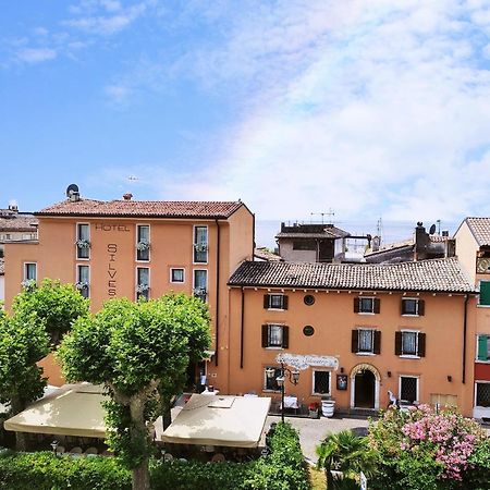 Hotel Dependance Silvestro Garda  Luaran gambar