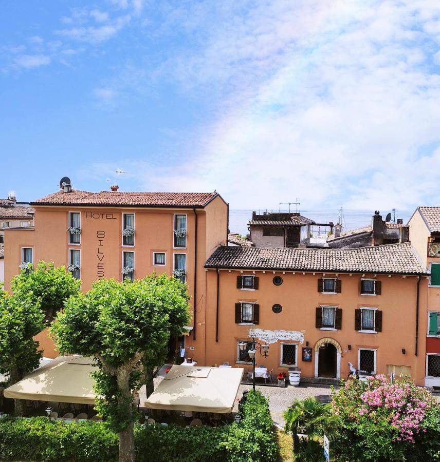 Hotel Dependance Silvestro Garda  Luaran gambar