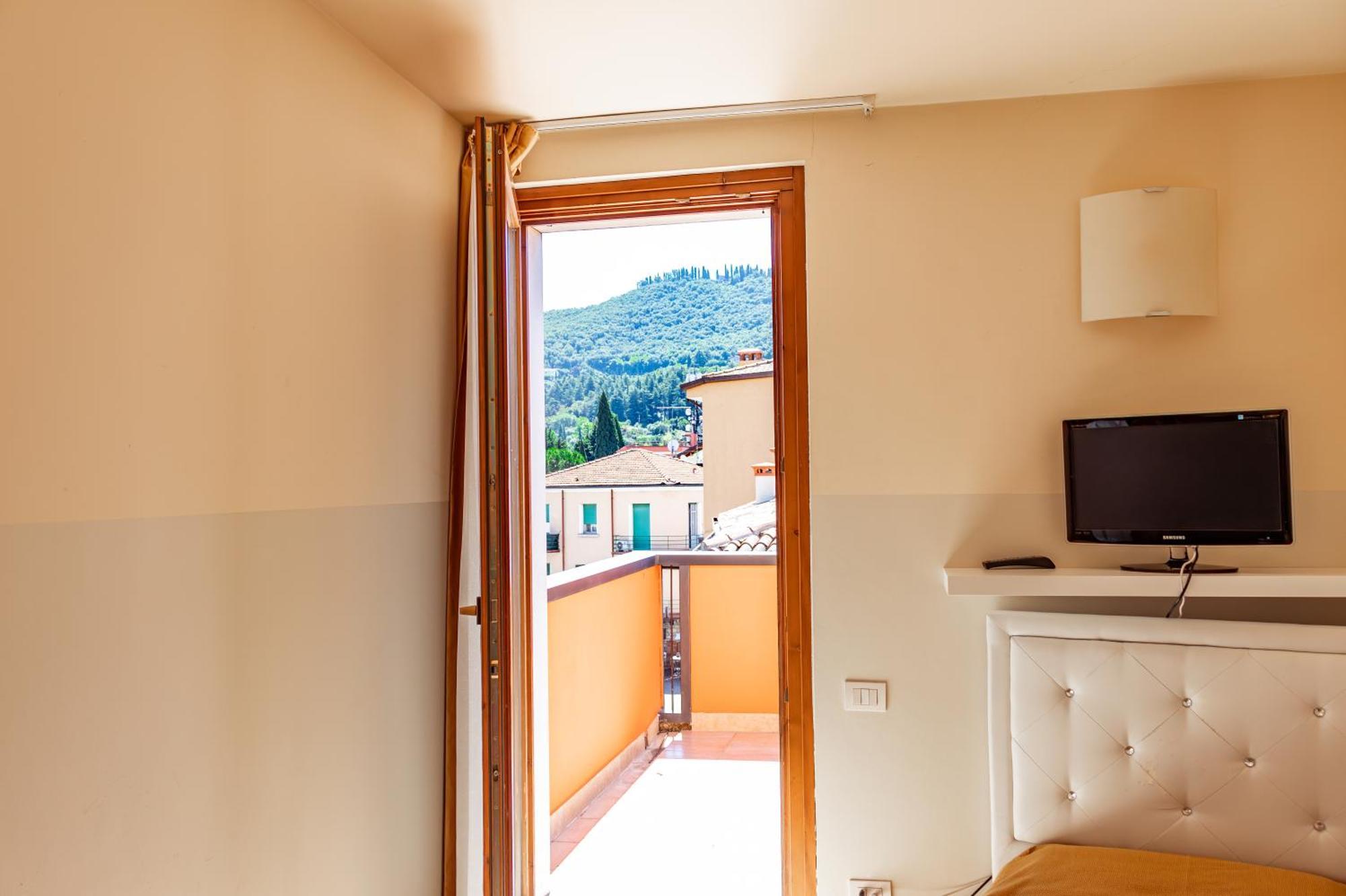 Hotel Dependance Silvestro Garda  Luaran gambar