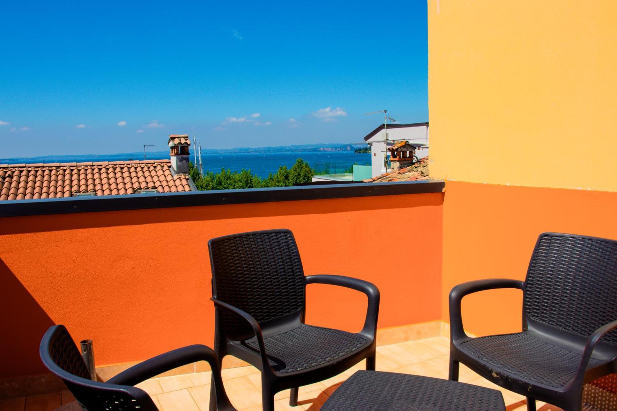Hotel Dependance Silvestro Garda  Luaran gambar